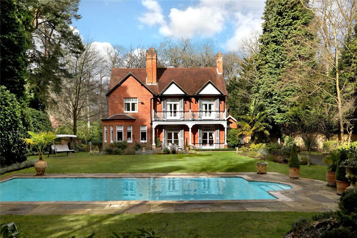 house for sale in Heathfield Avenue, Sunninghill, Berkshire, SL5