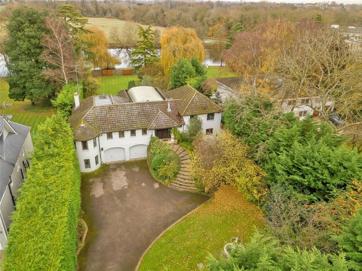 house for sale in White Lilies Island, Mill Lane, Windsor, Berkshire