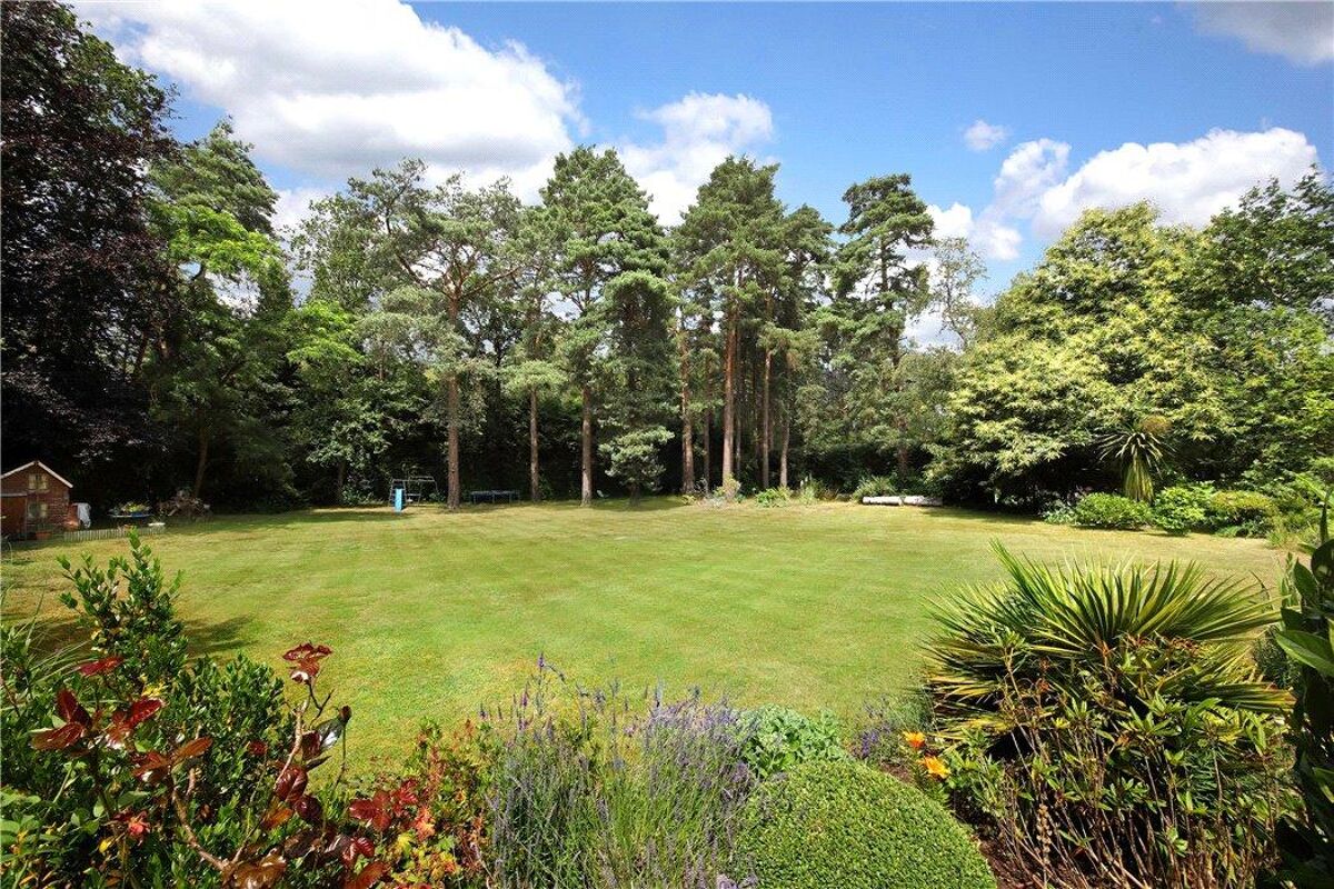 อสังหาริมทรัพย์สำหรับจำหน่าย Prince Consort Drive, Ascot, Berkshire