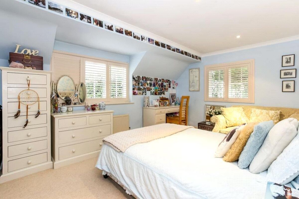 อสังหาริมทรัพย์สำหรับจำหน่าย Prince Consort Drive, Ascot, Berkshire, SL5 Knight Frank