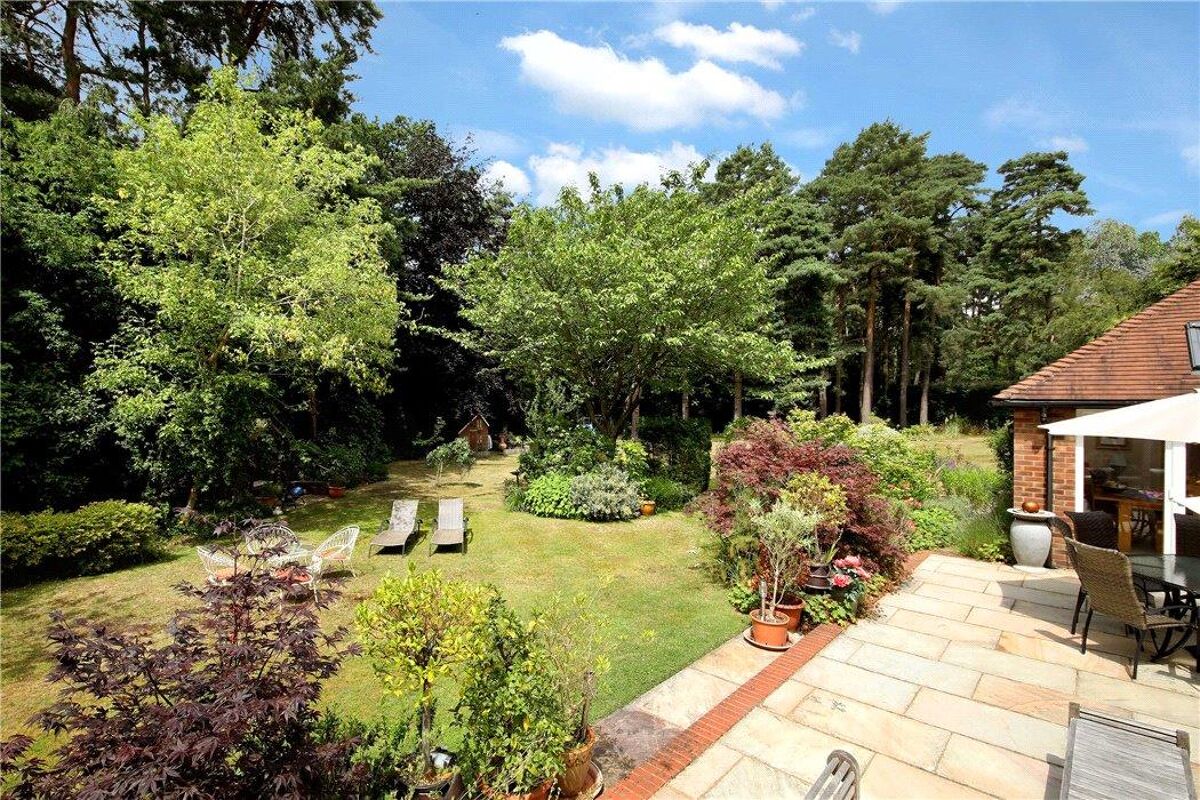 อสังหาริมทรัพย์สำหรับจำหน่าย Prince Consort Drive, Ascot, Berkshire