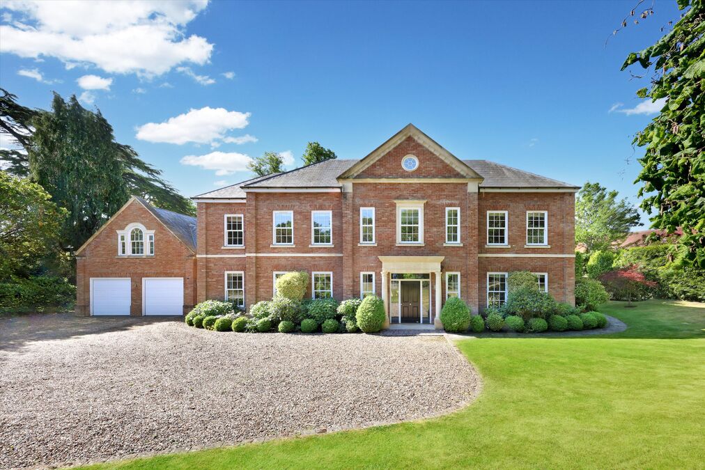 Image of London Road, Ascot, Berkshire, SL5