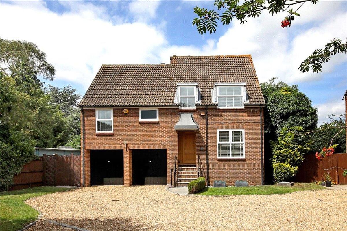 house for sale in Agars Place, Datchet, Slough, Berkshire, SL3