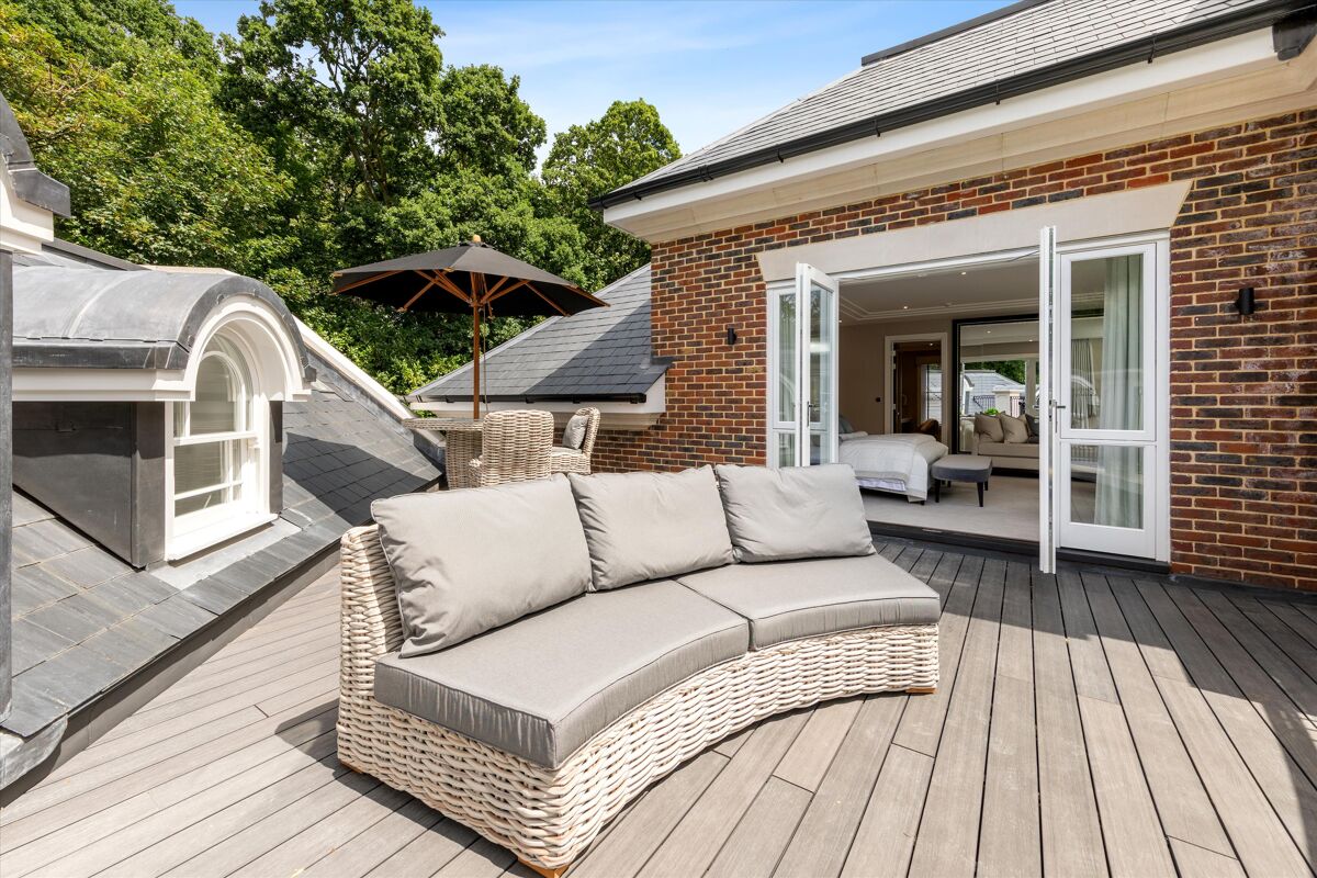 house for sale in Pipers End, Virginia Water, Surrey, GU25 ASC190208