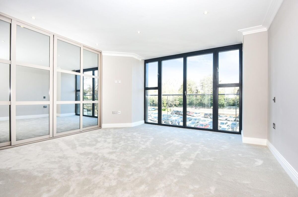 flat to rent in Hannover House, 1 Station Parade, Virginia Water