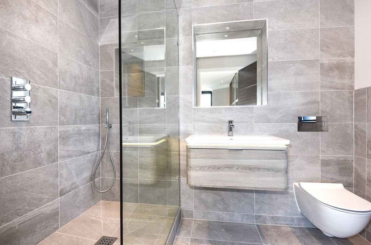 flat to rent in Hannover House, 1 Station Parade, Virginia Water