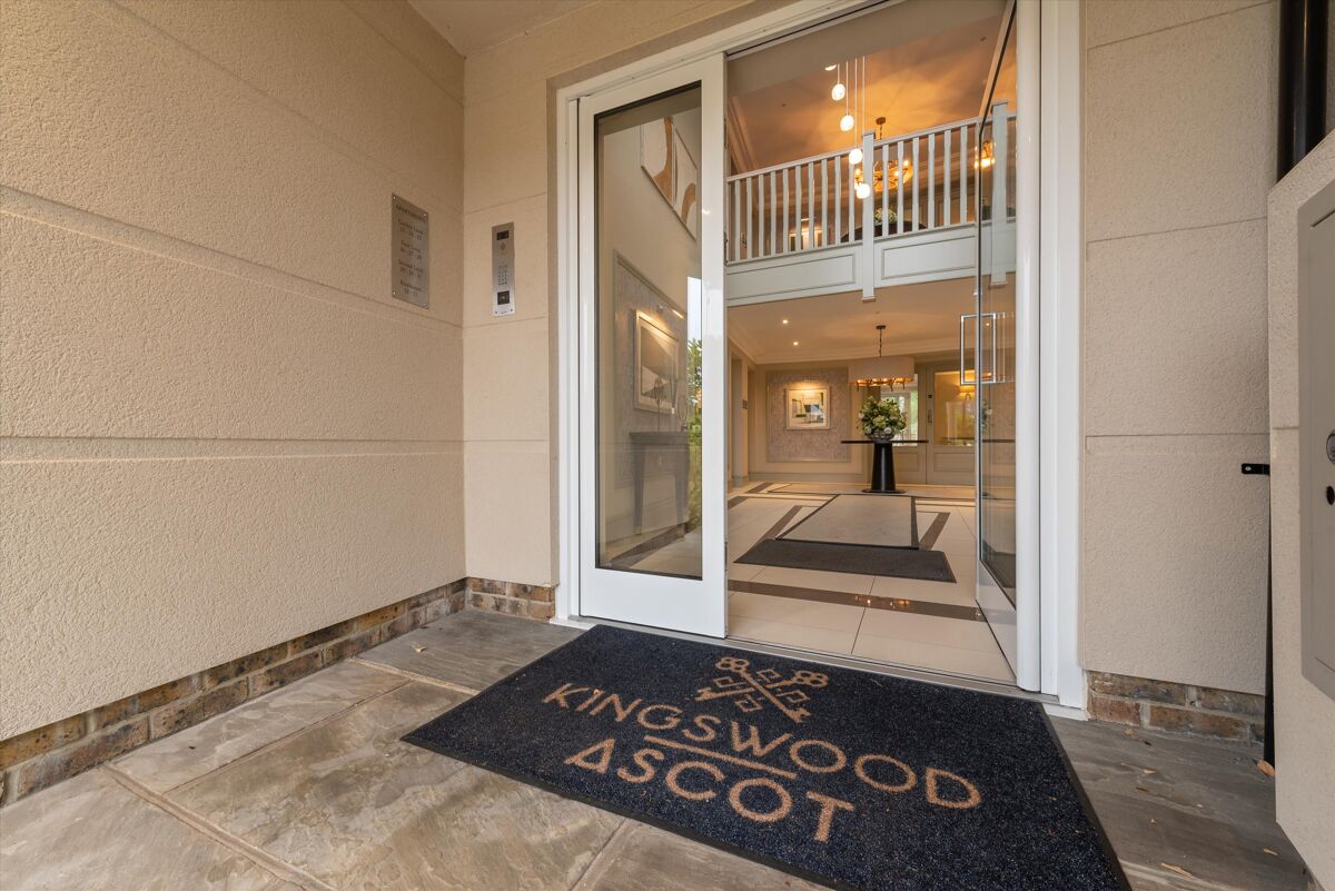 flat to rent in Kings Ride, Ascot, Berkshire, SL5 ASQ012142382