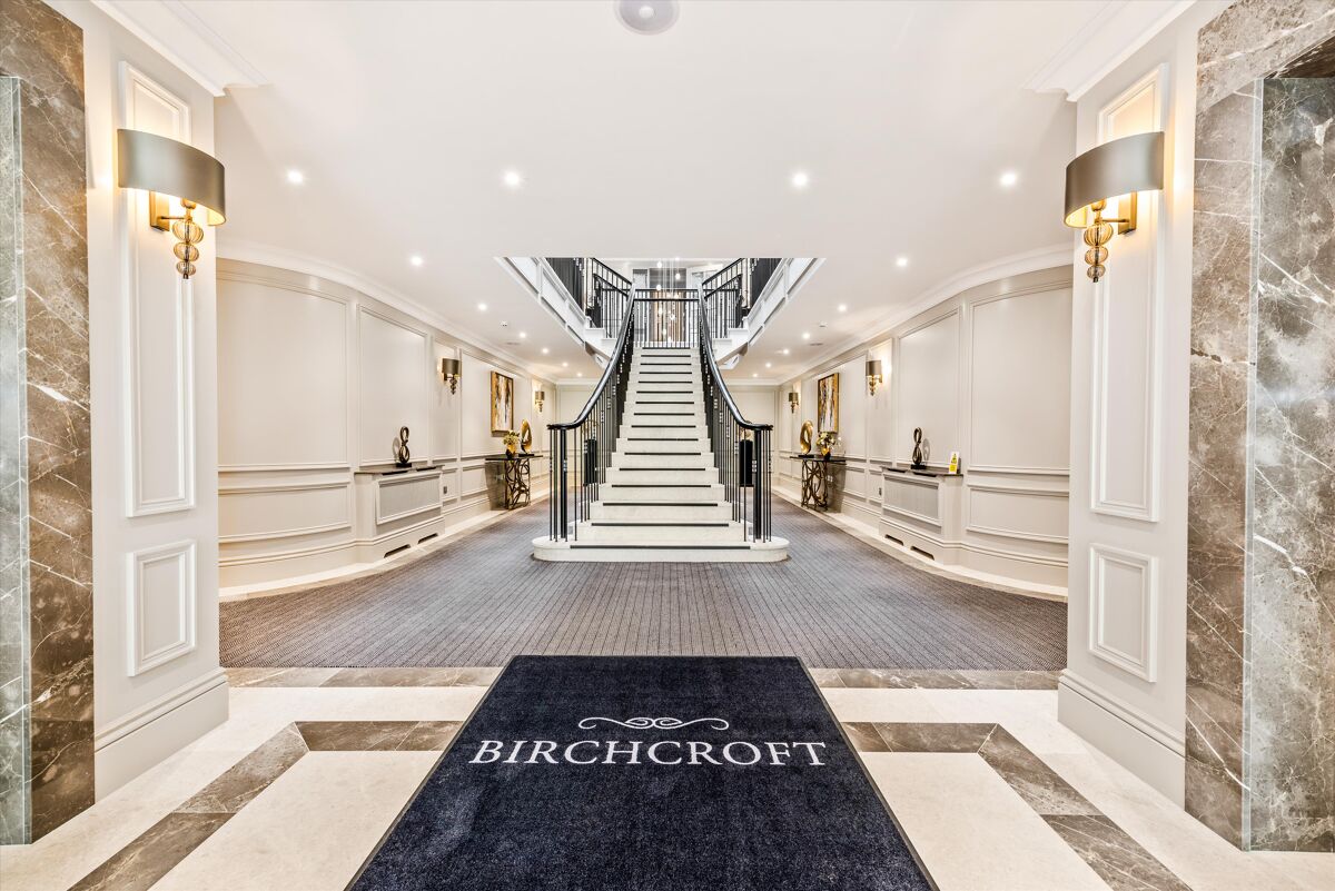 flat to rent in Brockenhurst Road, Ascot, Berkshire, SL5 ASQ012196325