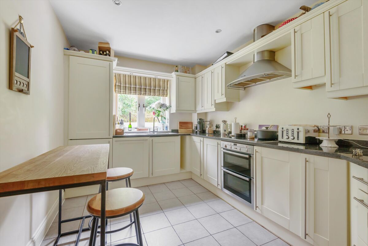 flat to rent in Kellie House, London Road, Sunningdale, Ascot