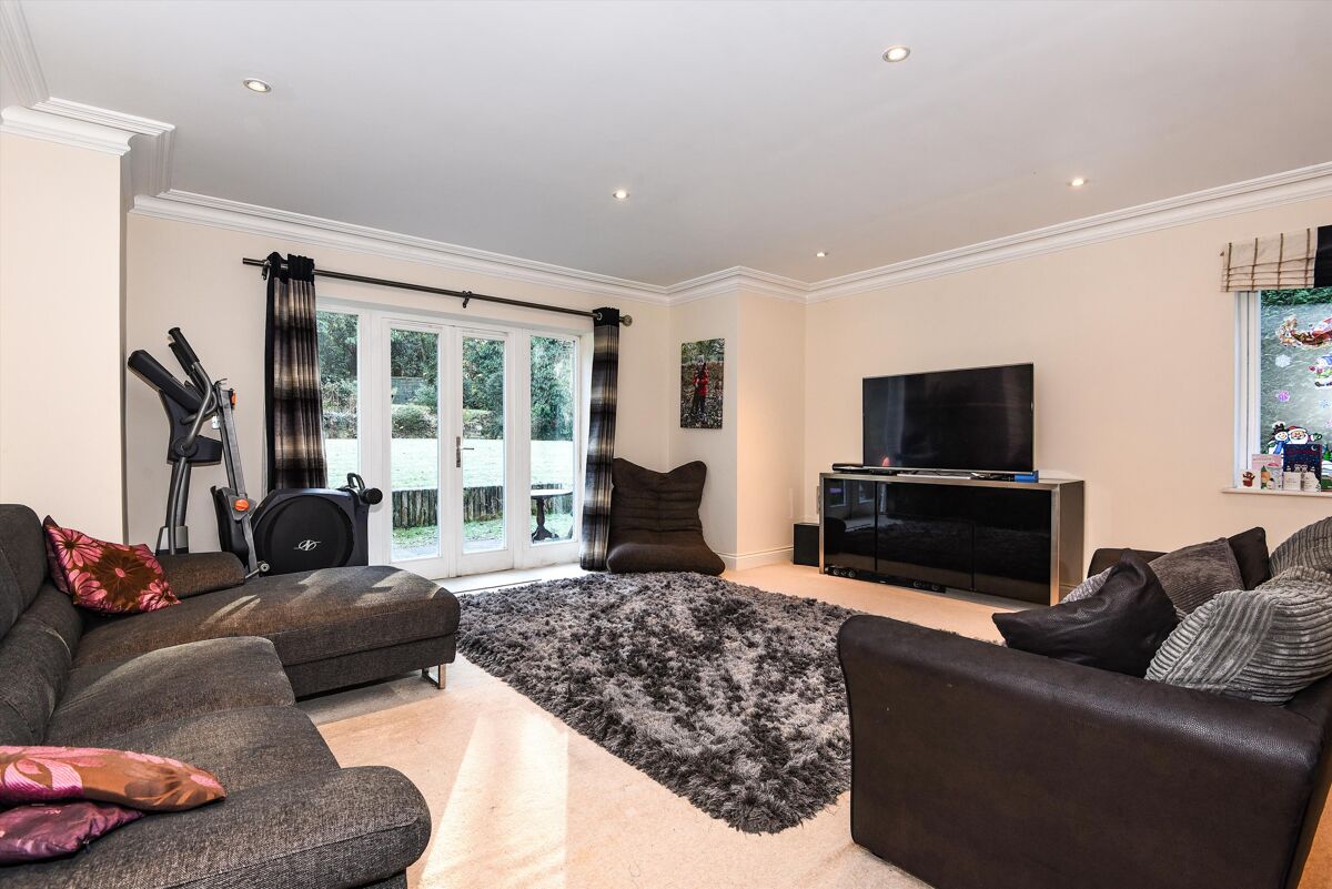 flat to rent in Kellie House, London Road, Sunningdale, Ascot