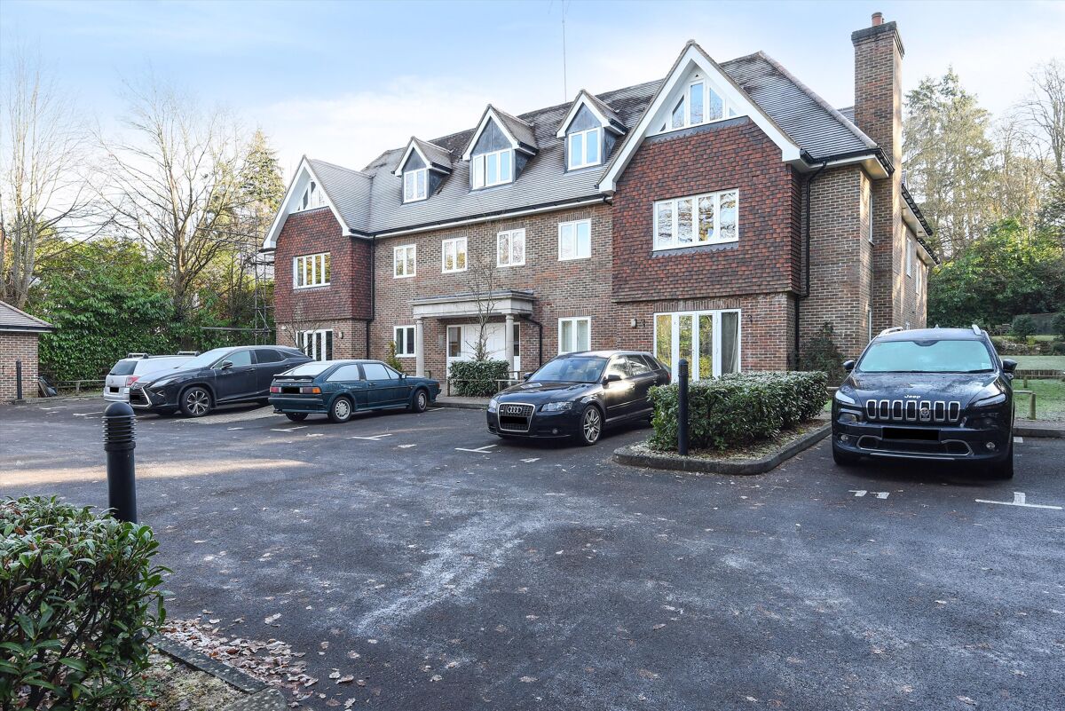 flat to rent in Kellie House, London Road, Sunningdale, Ascot