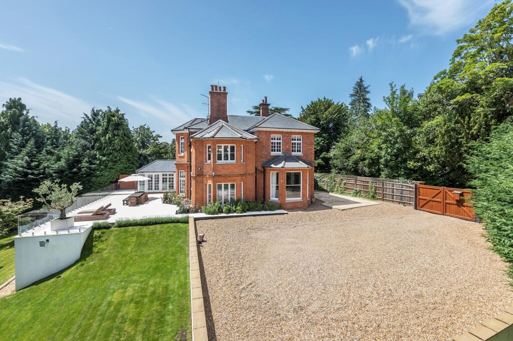 Image of London Road, Ascot, Berkshire, SL5