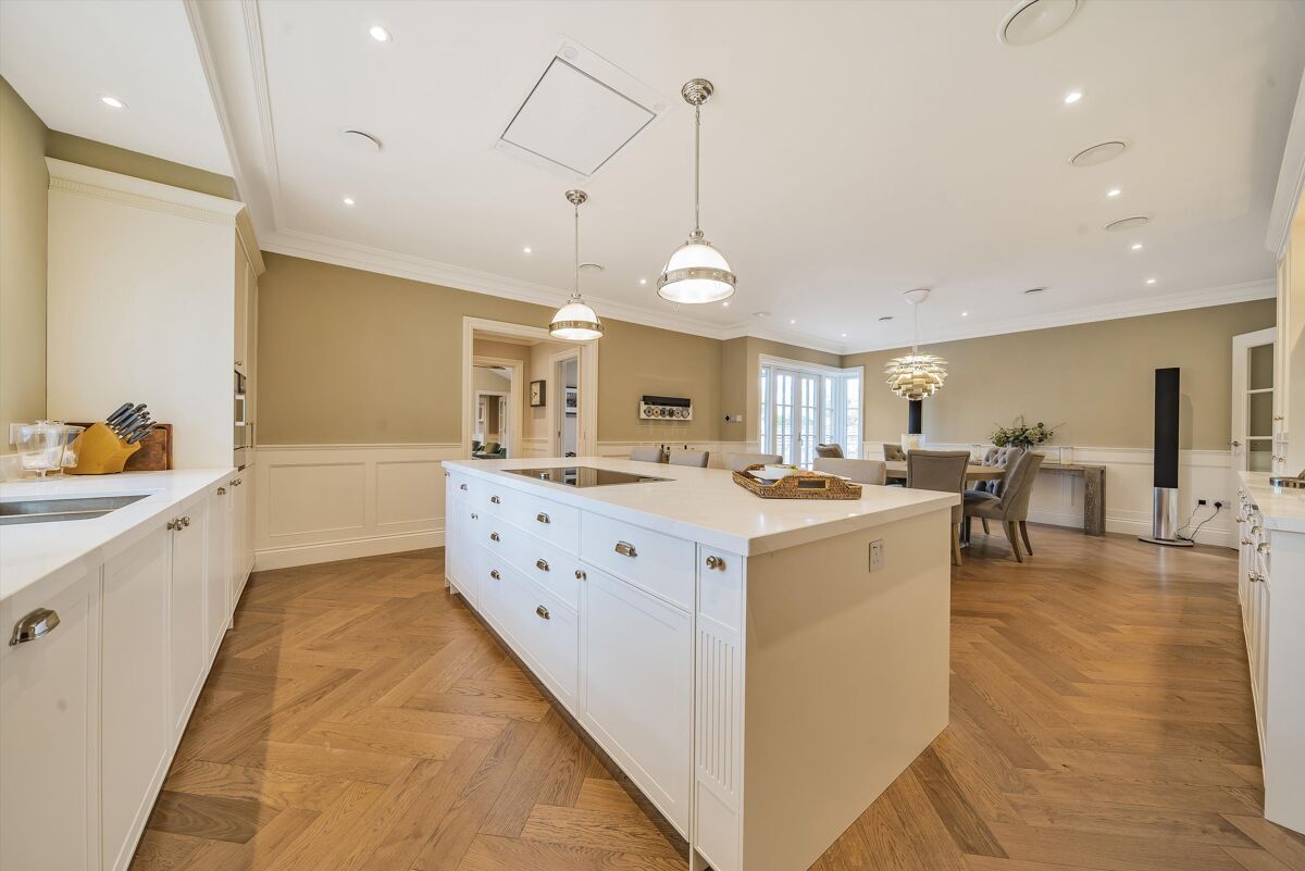 house to rent in Chertsey Road, Chobham, Woking, Surrey, GU24