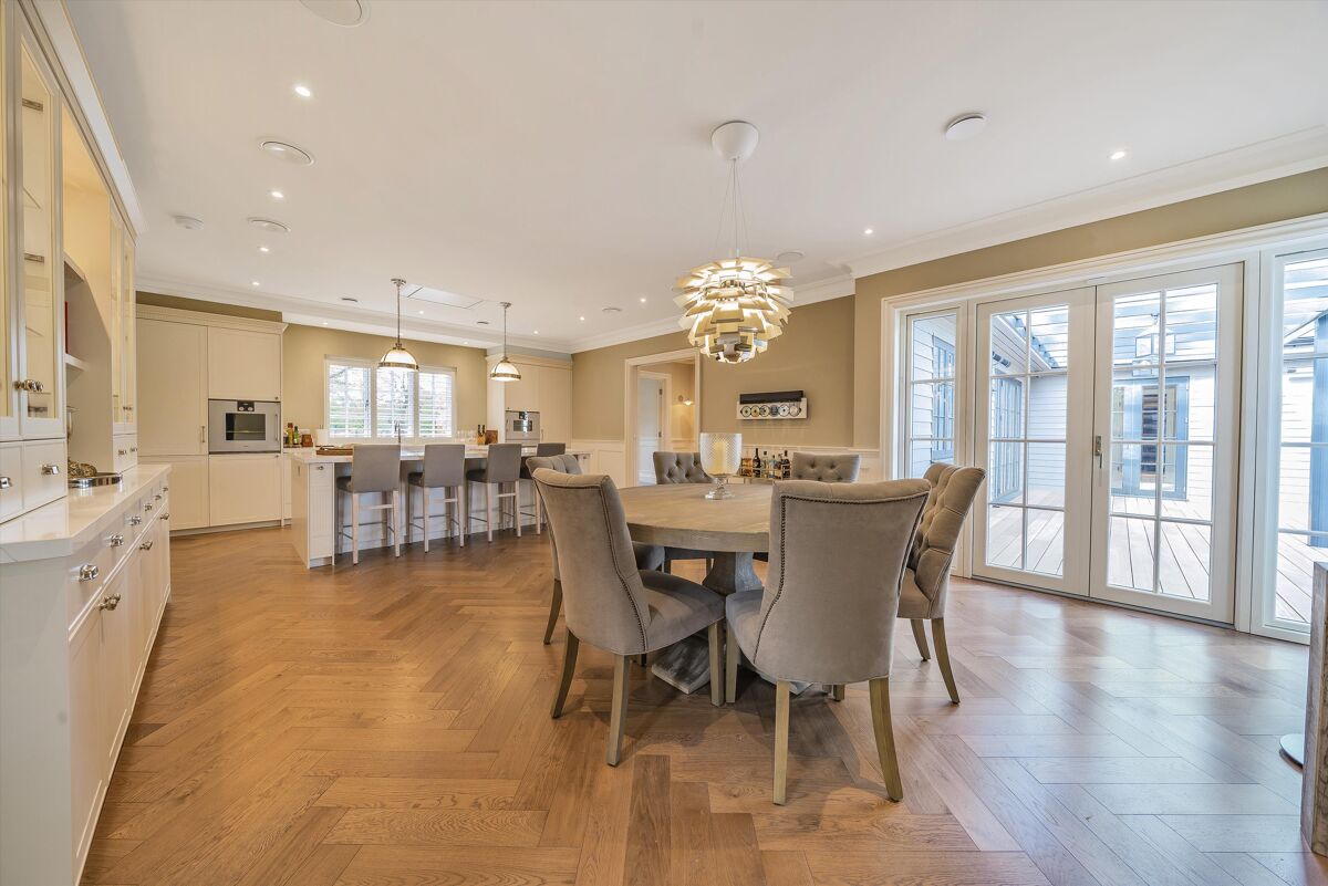 house to rent in Chertsey Road, Chobham, Woking, Surrey, GU24