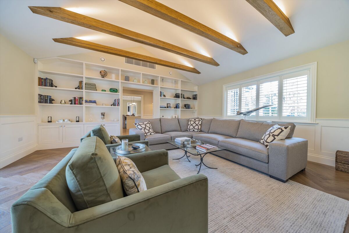 house to rent in Chertsey Road, Chobham, Woking, Surrey, GU24