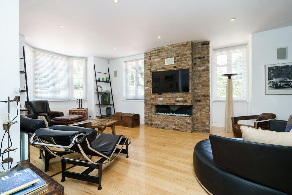 Image of Bishopsgate Road, Englefield Green, Surrey, TW20