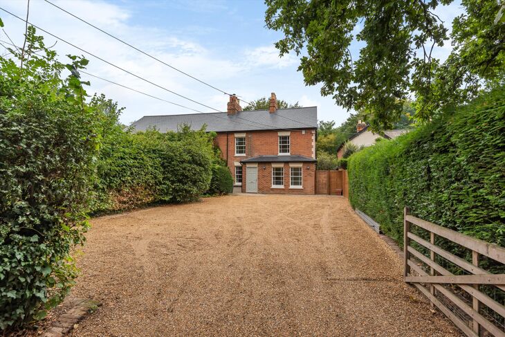 Picture of Wisteria Cottages, Winkfield Row, Ascot, Berkshire, RG42