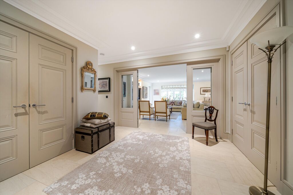 Image of Heathfield Avenue, Sunninghill, Berkshire, SL5