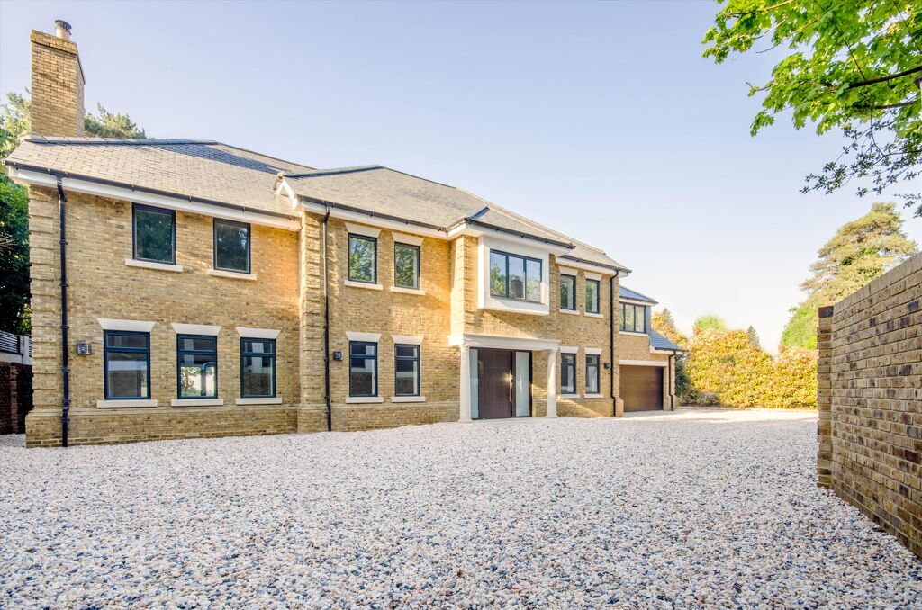 Image of Mount Road, Woking, Surrey, GU22