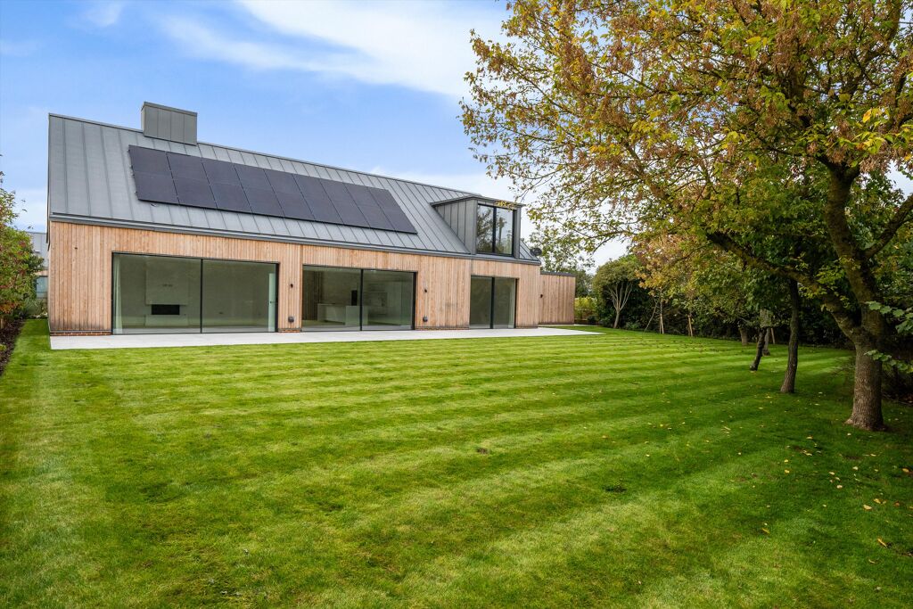 Image of New Lodge Farm, Drift Road, Winkfield, Windsor, Berkshire, SL4