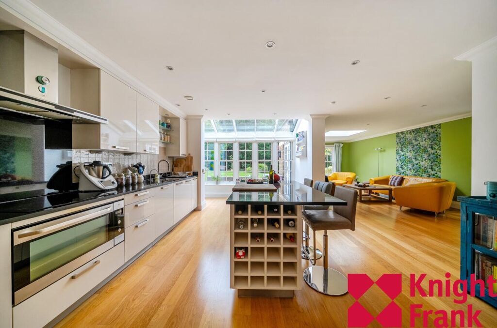 Image of Llanvair Close, Ascot, Berkshire, SL5