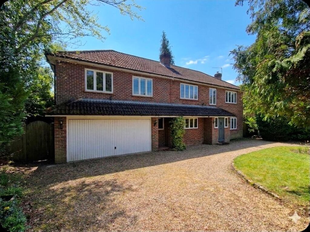 Image of Morella Close, Virginia Water, Surrey GU25