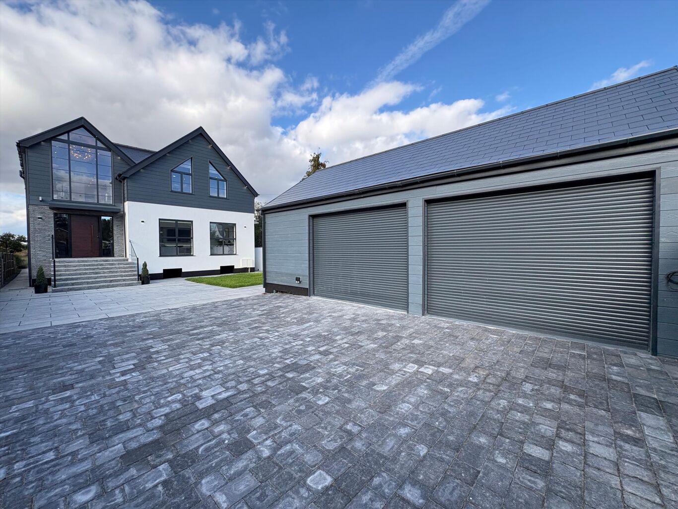 Image of Park Avenue, Wraysbury, Staines-upon-Thames, Berkshire TW19
