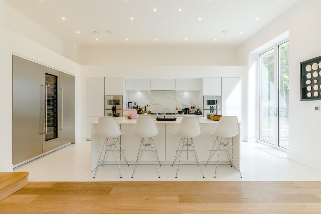 Image of London Road, Ascot, Berkshire SL5