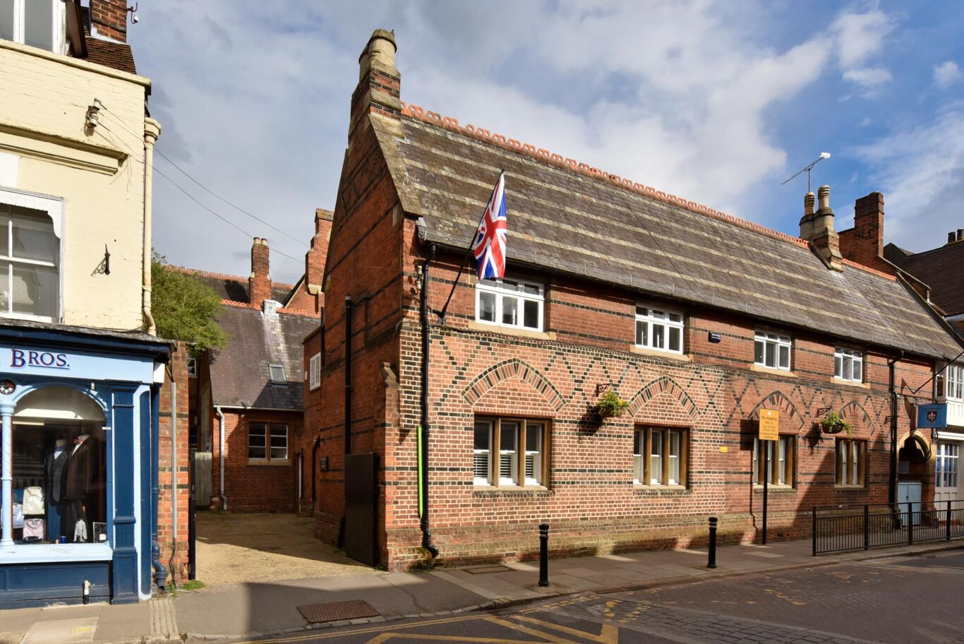 Image of High Street, Eton, Windsor, Berkshire SL4