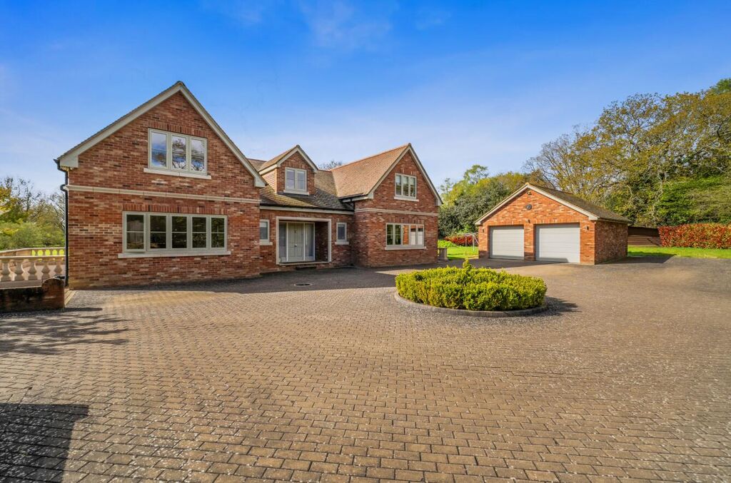 Image of Pennypot Lane, Chobham, Woking, Surrey GU24