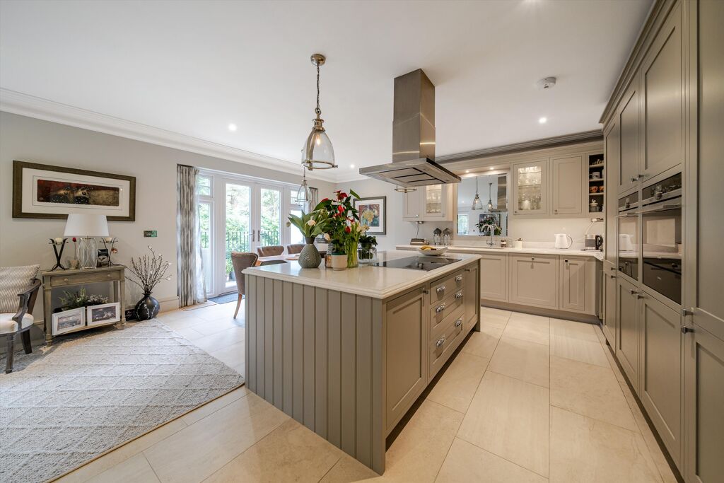 Image of Heathfield Avenue, Sunninghill, Berkshire SL5