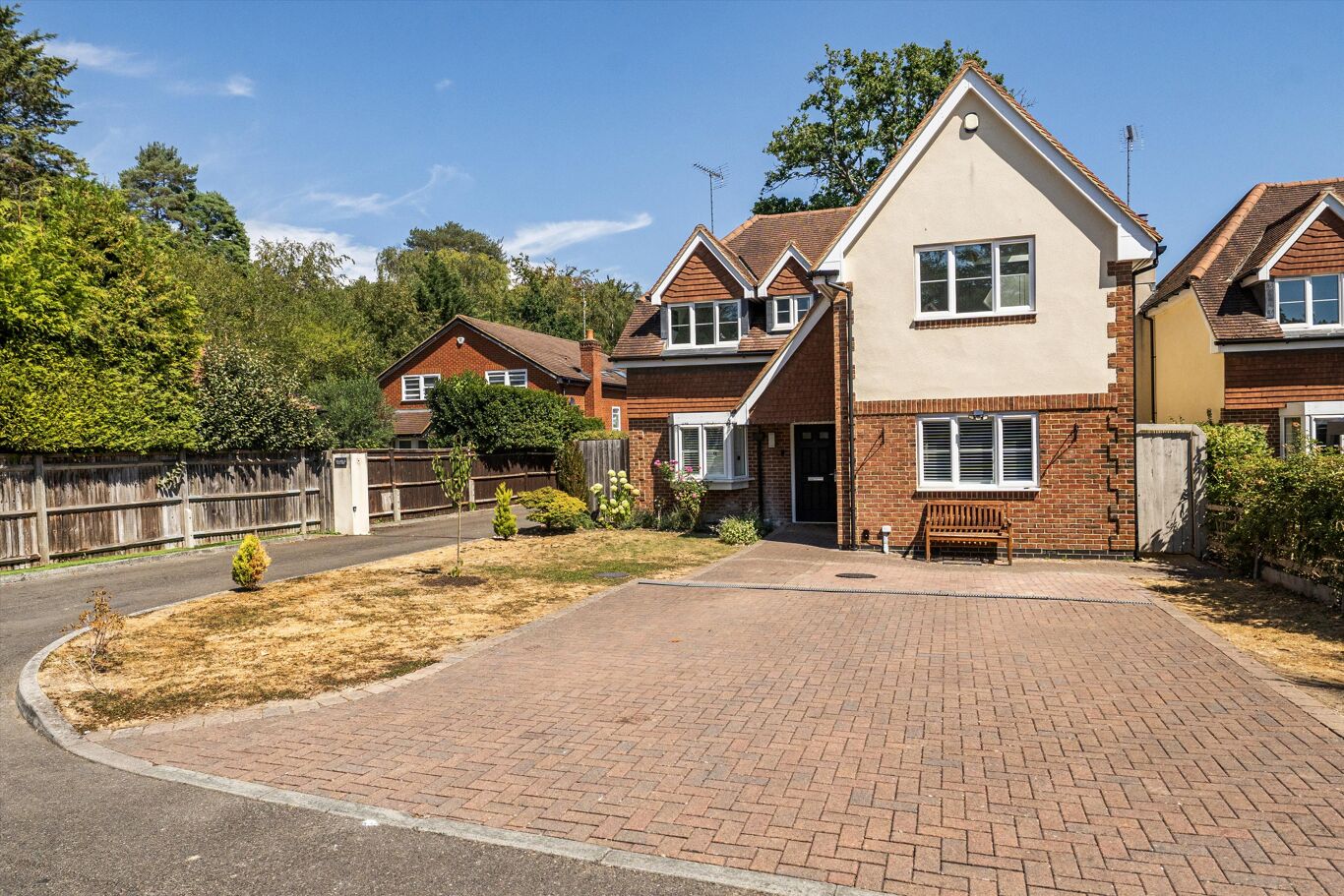 Image of Alexander Close, Finchampstead, Wokingham, Berkshire RG40