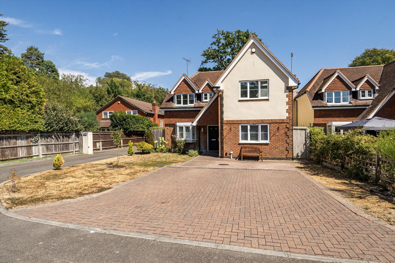 Image of Alexander Close, Finchampstead, Wokingham, Berkshire RG40