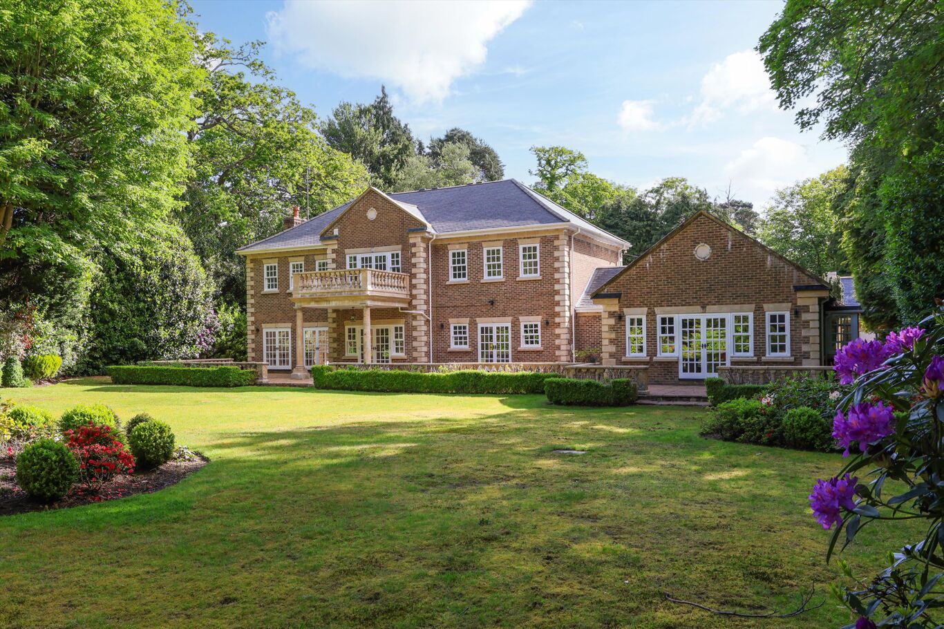 Image of Wellington Avenue, Virginia Water, Surrey, GU25