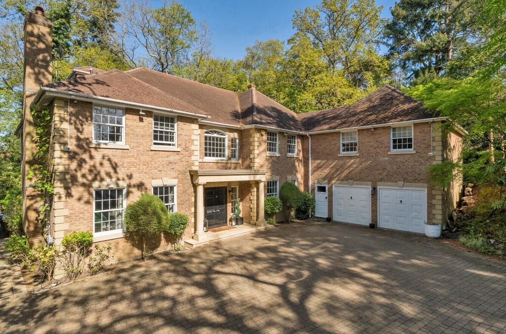 Image of Bagshot Road, Ascot, Berkshire SL5
