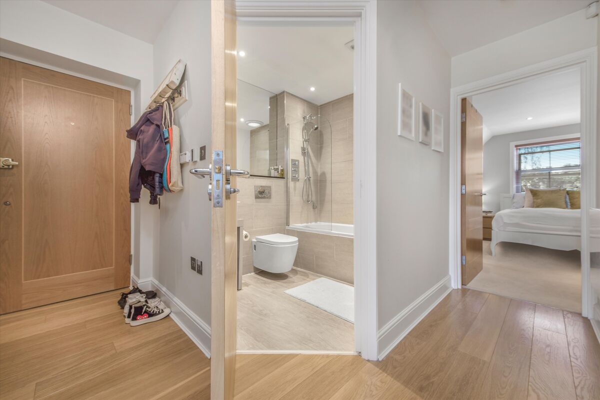 flat to rent in The Starting Gate, Brockenhurst Road, Ascot, Berkshire