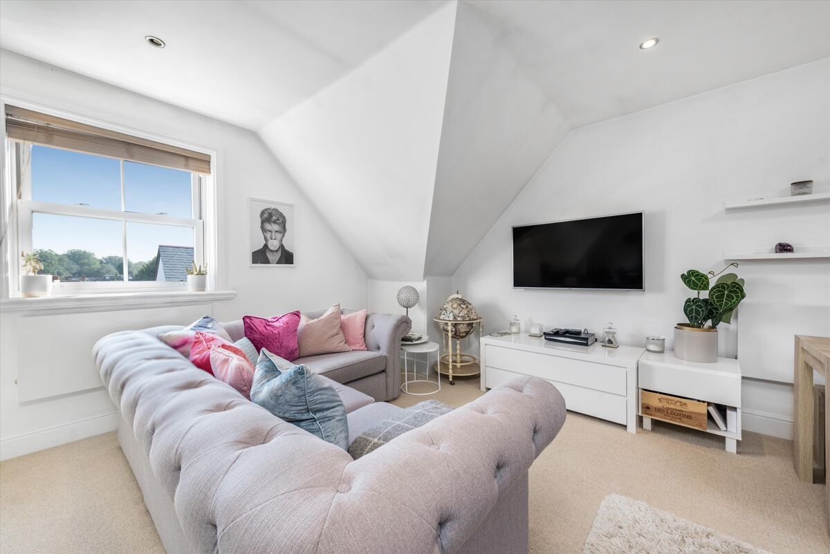 flat to rent in The Starting Gate, Brockenhurst Road, Ascot, Berkshire