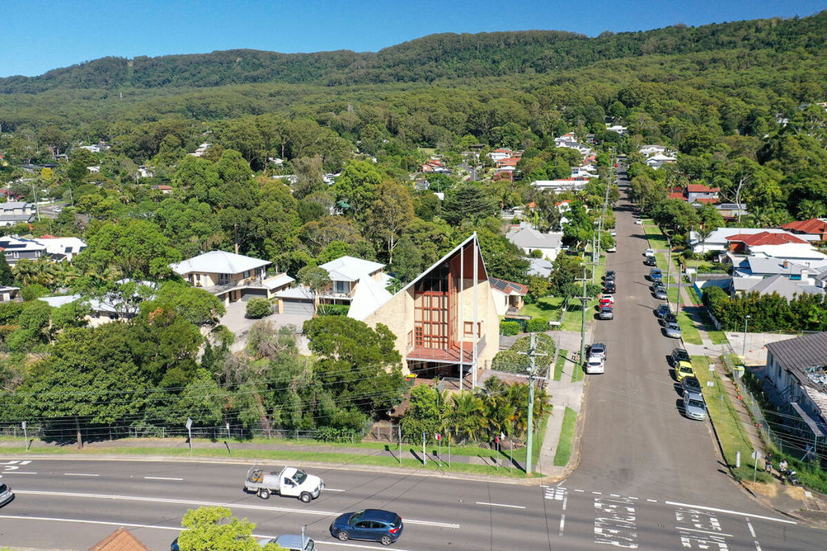 house for sale in 2 Lachlan Street, Thirroul AU002515 Knight Frank