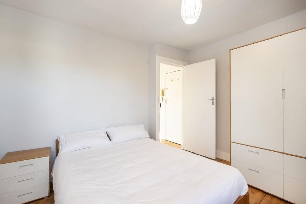 flat for sale in Oakhurst Grove, London, SE22 9AH AUC012187640