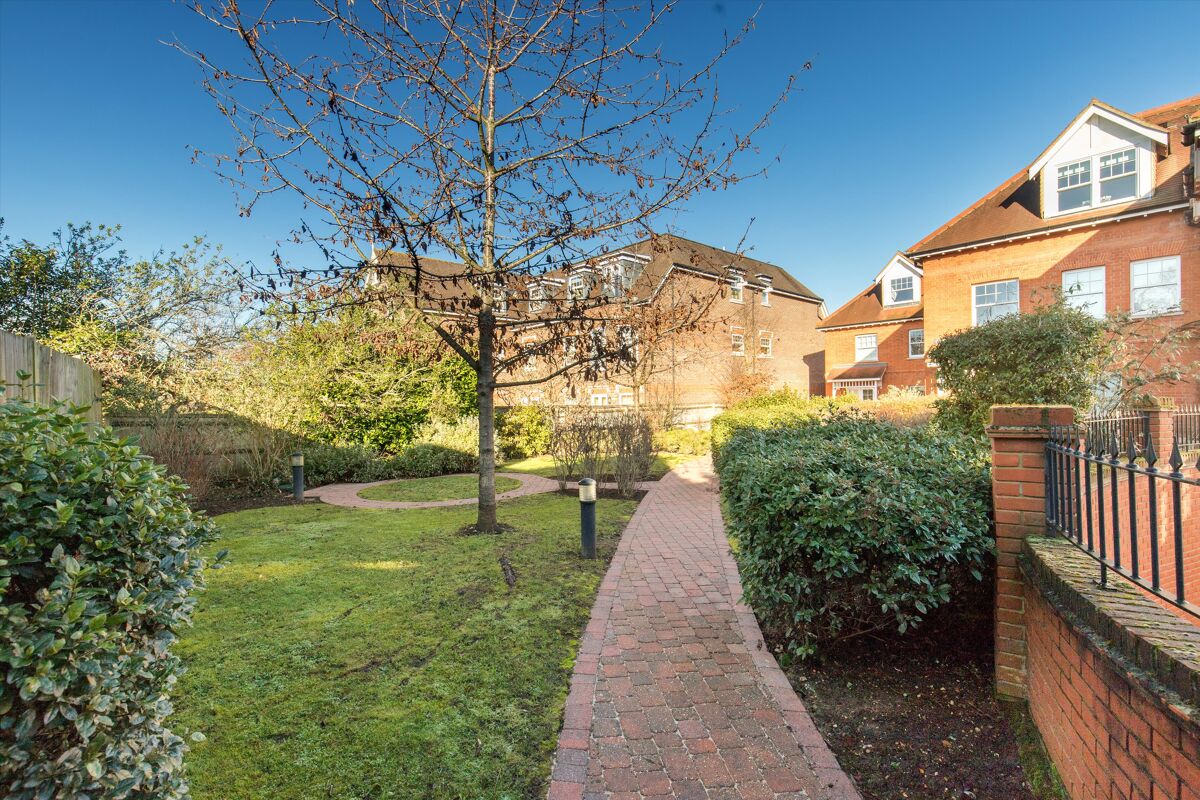 apartment for sale in Apartment 10, Loxwood, 20 Oatlands Chase