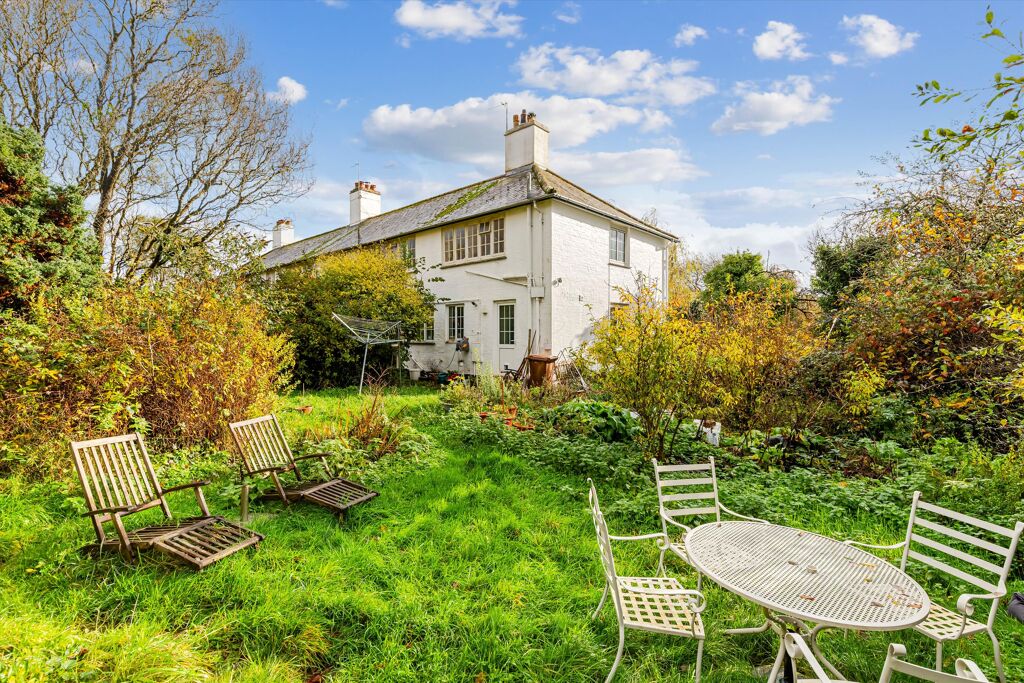 Image of 4 Old Parsonage Cottages, Dartington, Totnes, Devon TQ9 6EA