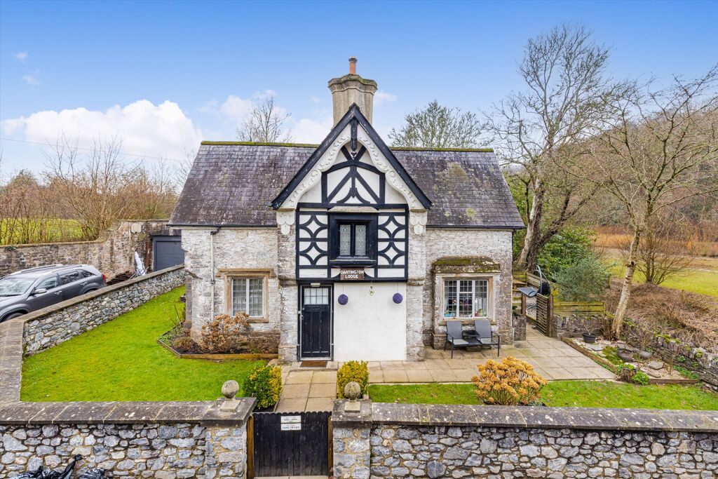 Image of Dartington Lodge, Dartington Lane, Dartington, Totnes, Devon, TQ9 6EA