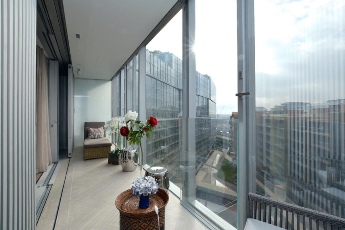 flat to rent in 904 Bessborough House, Circus West, Battersea Power