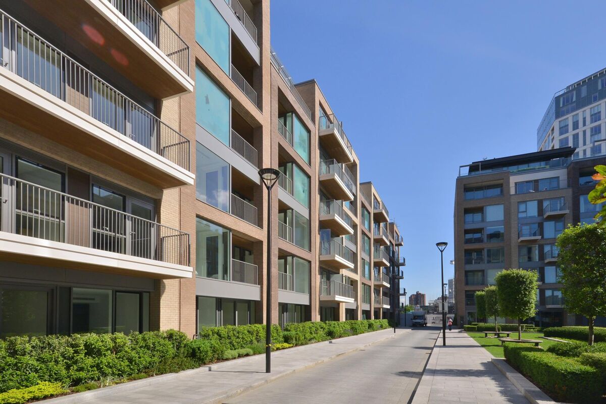 flat to rent in Lockside House, Chelsea Creek, London, SW6