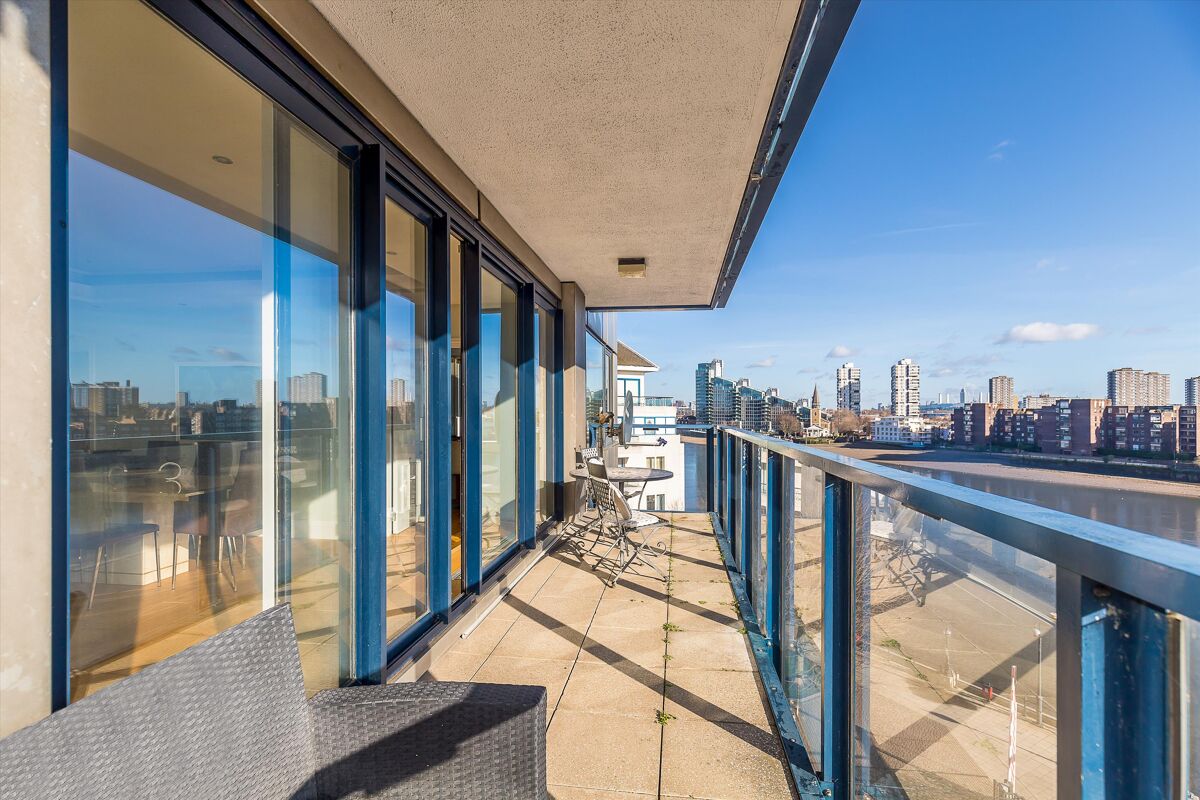 flat to rent in The Belvedere, Chelsea Harbour, London, SW10