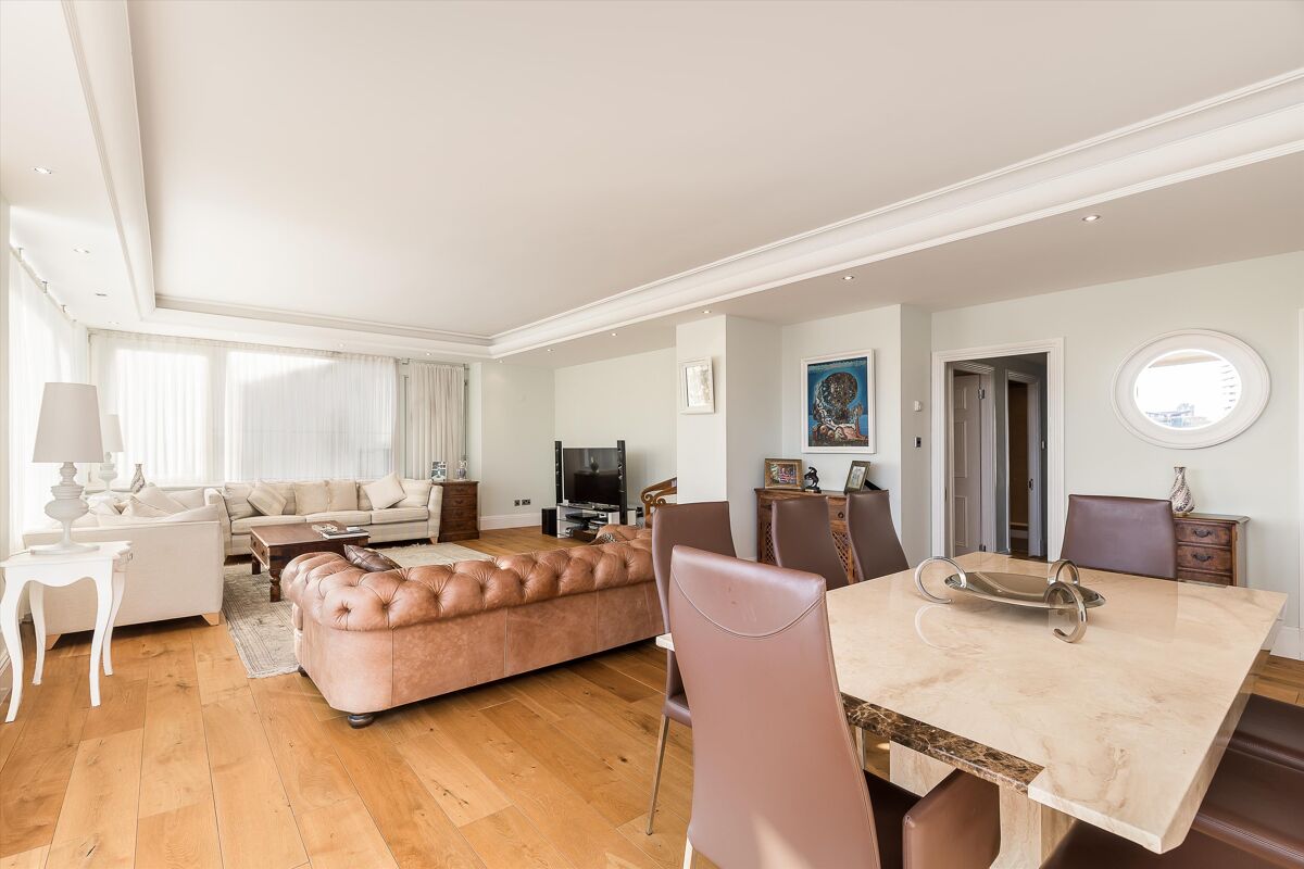 flat to rent in The Belvedere, Chelsea Harbour, London, SW10