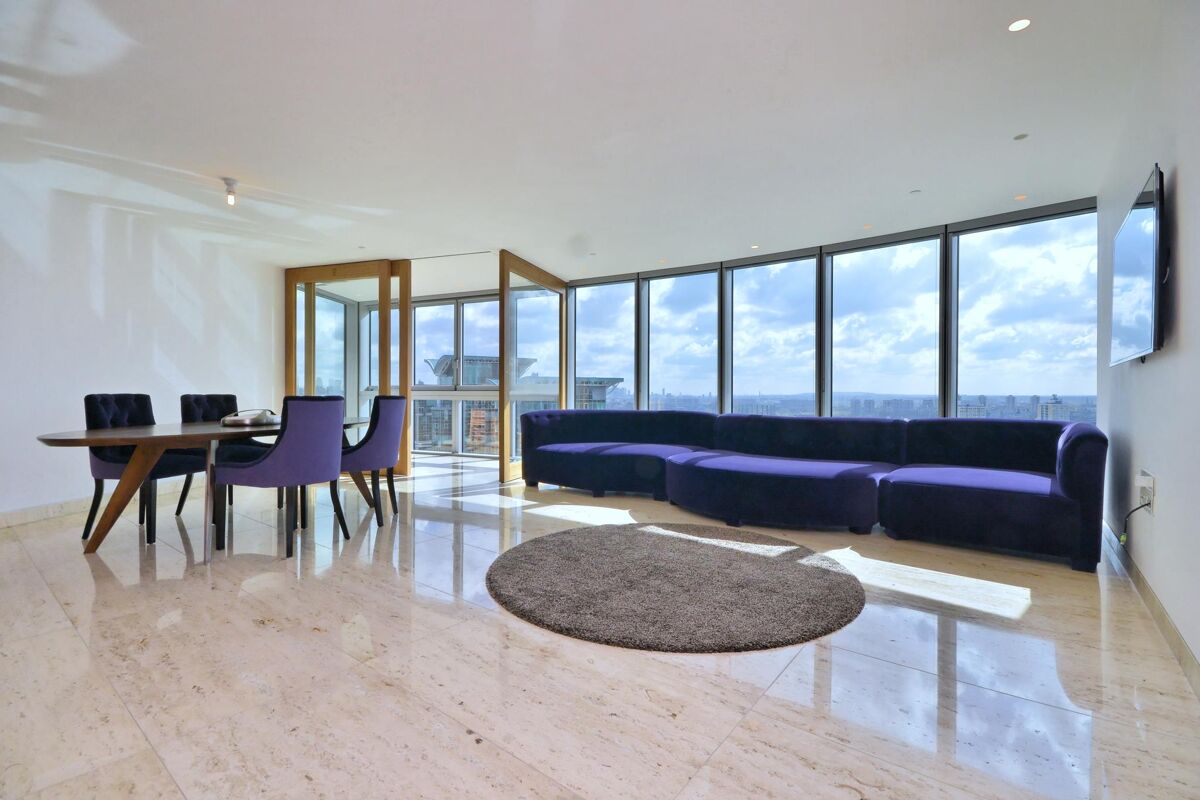 flat to rent in The Tower, 1 St Wharf, Vauxhall, London, SW8