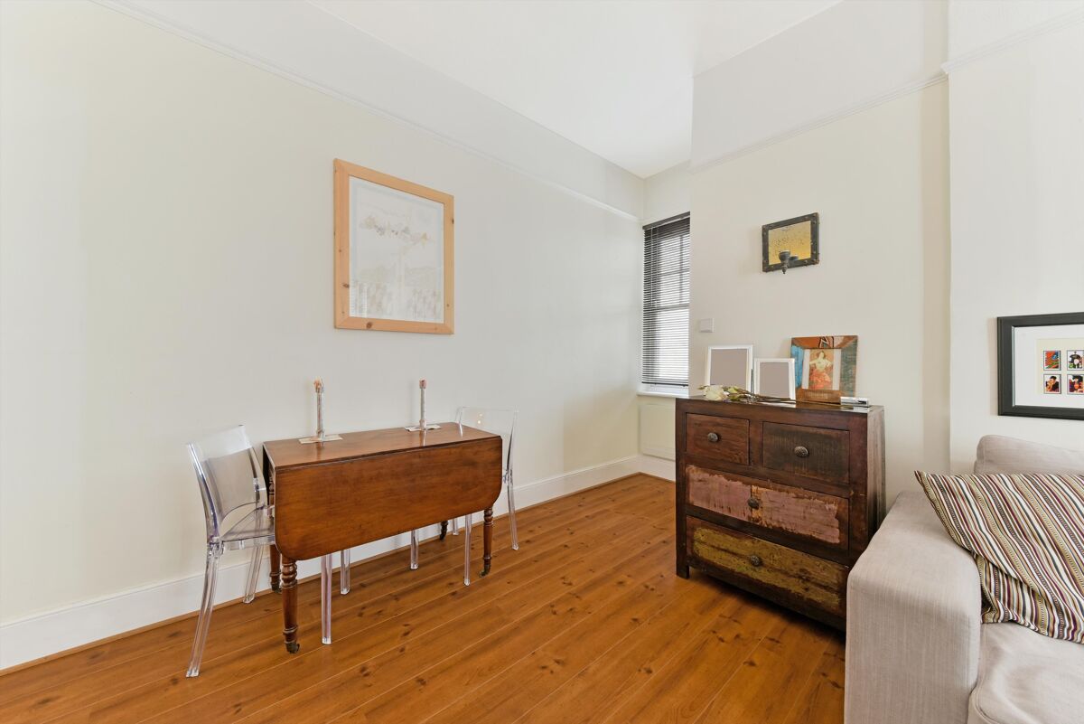 flat to rent in Primrose Mansions, Prince Of Wales Drive, Battersea