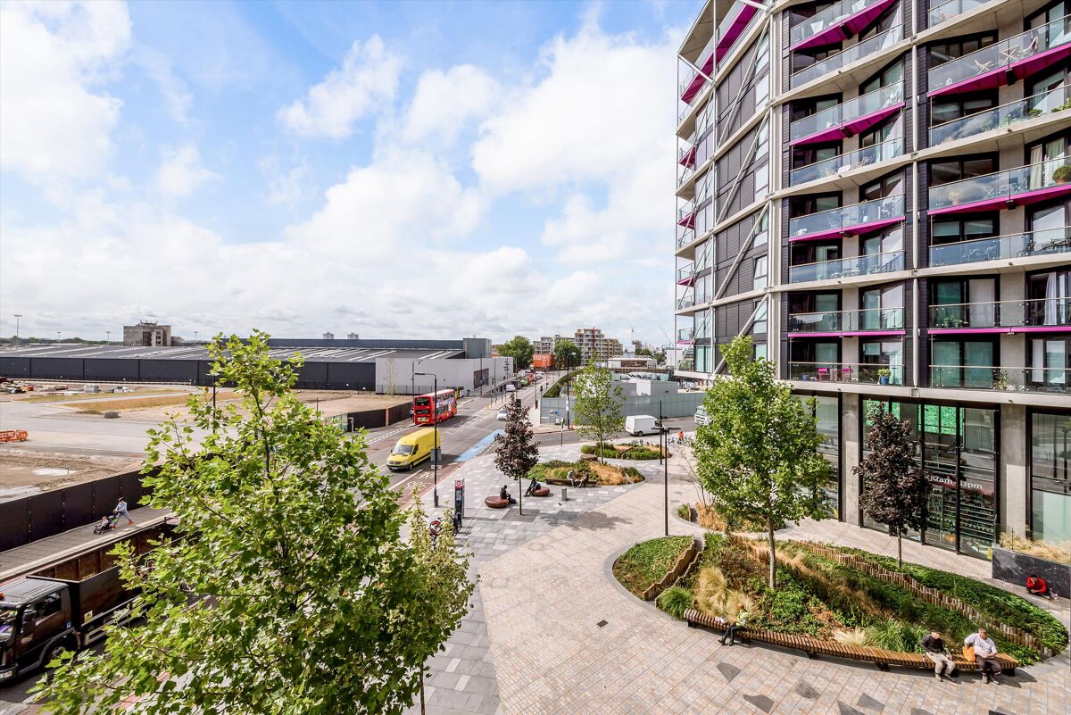 flat to rent in 4 Riverlight Quay, Vauxhall, London, SW8 BAQ012040505