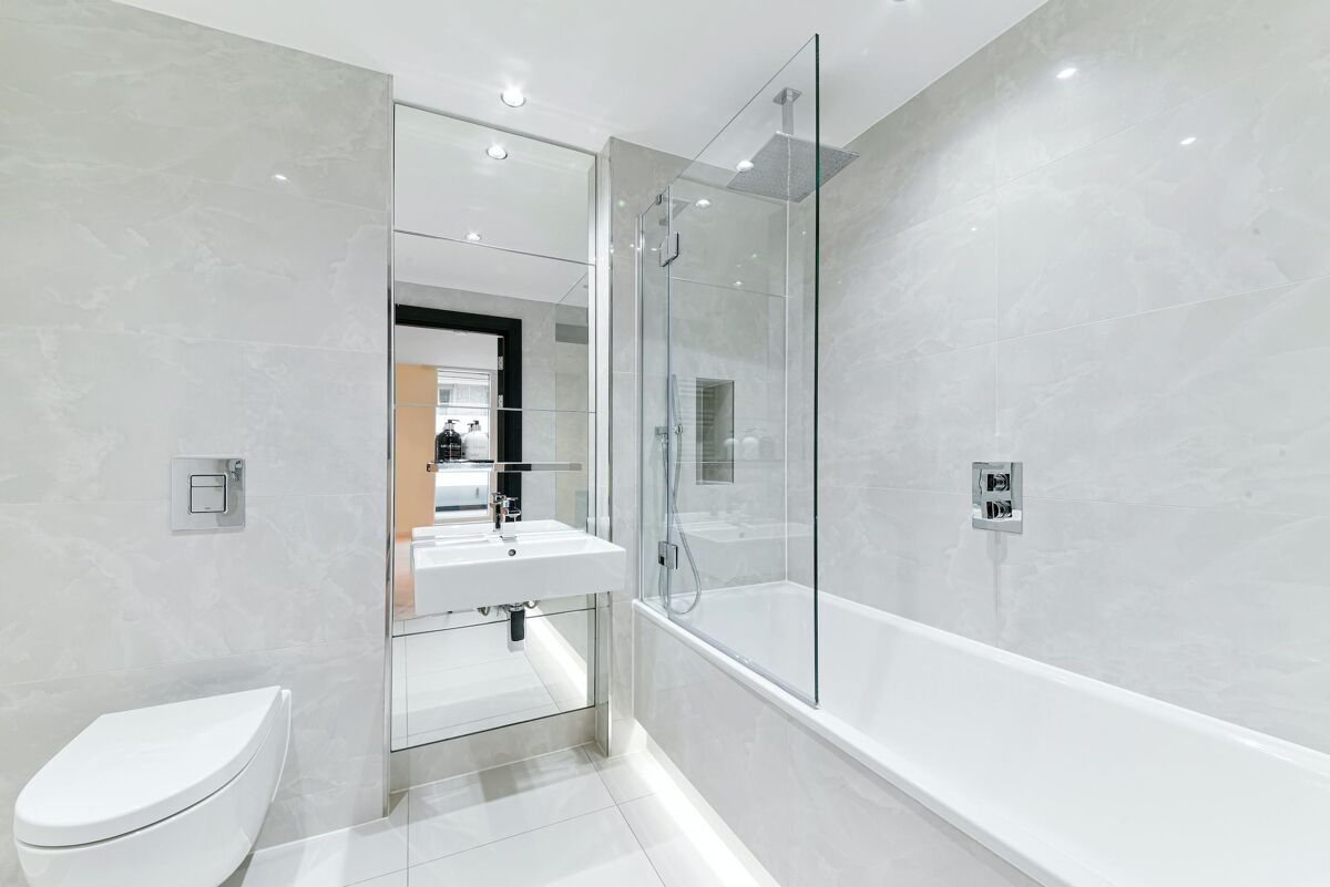 flat to rent in Queenstown Road, London, SW11 BAQ012040747 Knight Frank